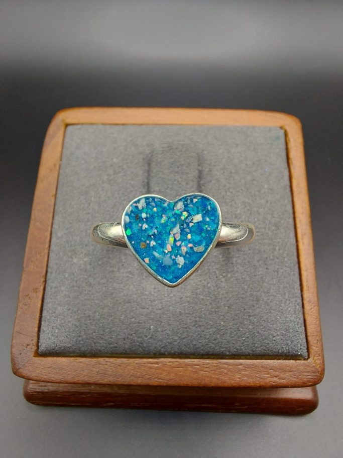Simple Heart Ring